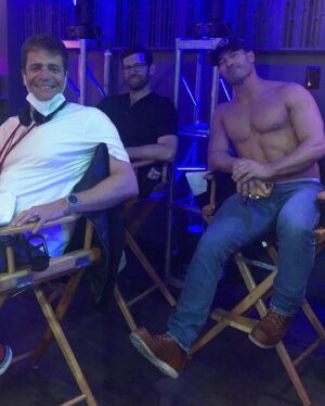 Luke Macfarlane Instagram - It takes an army to make a film. Director, Actors, Writers, PA,s, Sound, props, Wardrobe, Transpo, camera, Hair, Makeup and many many more. thank you all. Especially @billyeichner for your story, ferocious talent, support and vision. And @nicholasstoller for leading with confidence, laughter and poise; and giving the movie the ego it deserve. Happy wrap to all my #bros