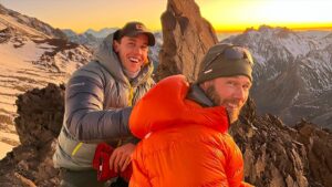 Luke Macfarlane Instagram - Made it to the top of the highest point in the Americas. MOUNT ACONCAGUA (Argentina Chile border) , after 14 days. Thank you @inka_expediciones for logistics support and @nicoghb for setting the tempo: -20 degrees and 50mph winds made this one of the hardest mental tasks I’ve ever undertaken. At the top the air is so thin that your vision plays tricks on you.