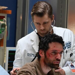 Luke Mitchell Instagram - Serious storyline, serious faces. 👊 @danieldorr_ #ChicagoMed #TONIGHT #OneChicago