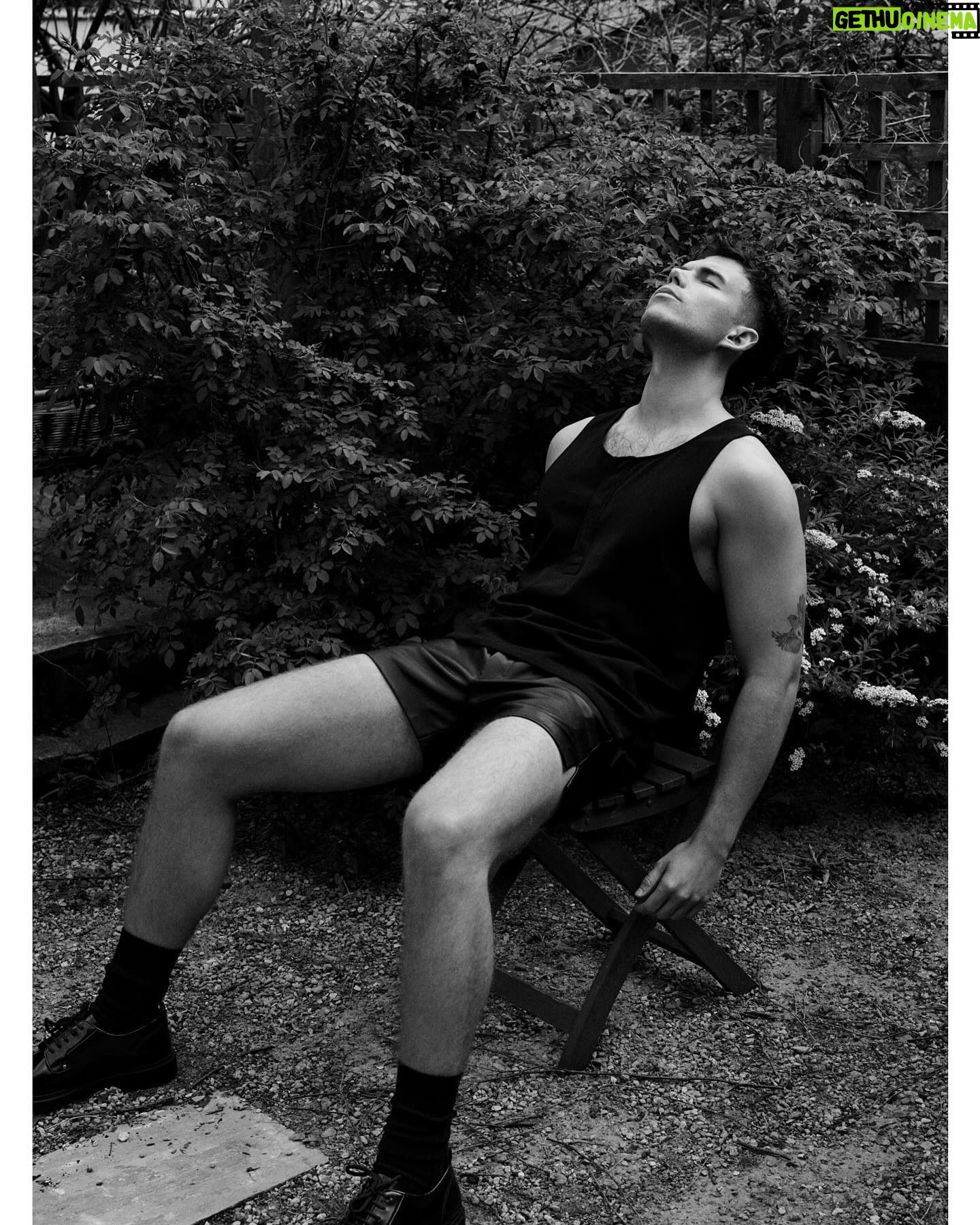 Luke Newton - 227.3K Likes - Chatting through all things S3 with @thehommeplusmag
Out next week x
