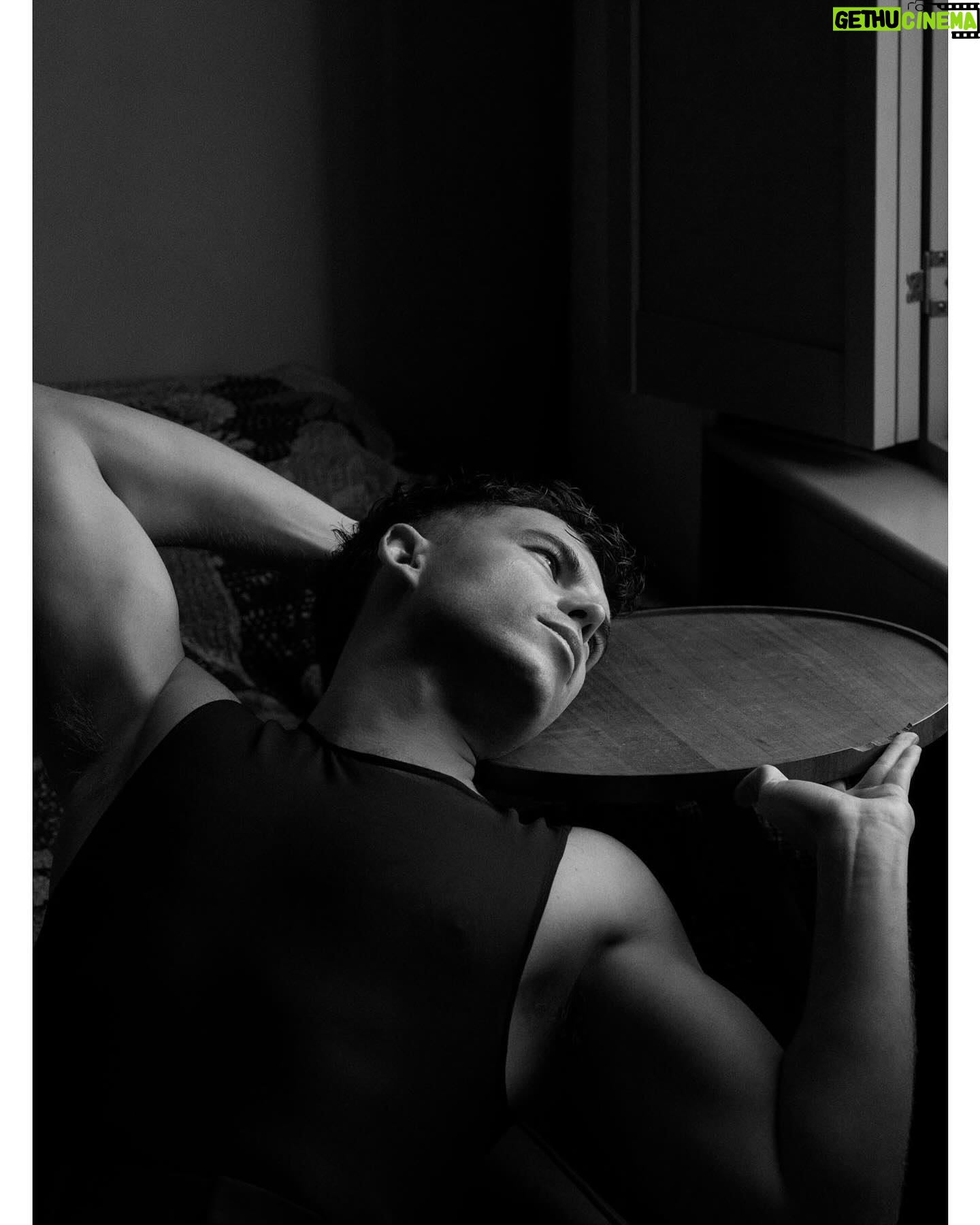 Luke Newton - 227.3K Likes - Chatting through all things S3 with @thehommeplusmag
Out next week x