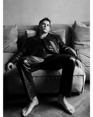 Luke Newton Instagram - Chatting through all things S3 with @thehommeplusmag 
Out next week x