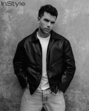 Luke Newton Instagram - LA with @instylemagazine