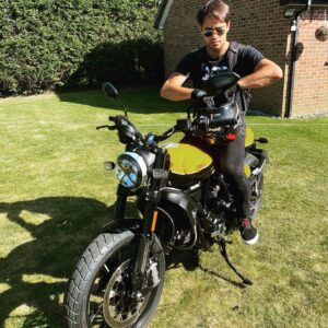 Luke Pasqualino Instagram - Weather like this can mean only one thing... 😎 @ducatiuk @ducati