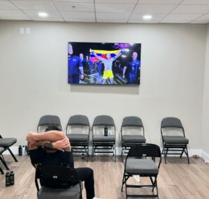 Luke Rockhold Instagram - Heart, balls and good spirits. 
Proud of my Ecuadorian gangster. 
Ready for round 6