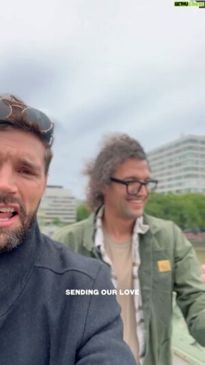 Luke Smallbone Instagram - Thought we’d FaceTime 🤳🏽 you from across the pond… 🇦🇺
