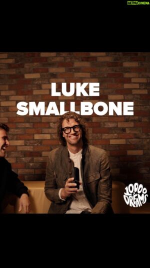 Luke Smallbone Instagram - @smallboneluke from @forkingandcountry 🥹

2041/10,000 🇺🇸🇦🇺 

What’s your dream?

#forkingandcountry