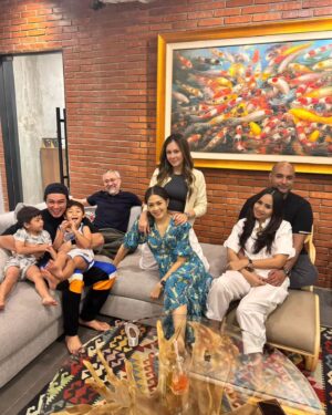 Lukman Sardi Instagram - What a happy dayyy.. humble family berkumpul, minus Chicco,Papah Edwan and Bubu ( we miss you) Love you all ❤️😘