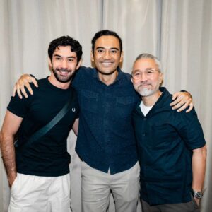 Lukman Sardi Instagram - Kita bertiga mempunyai pilihan hidup yang sama.. yaitu film dan khususnya dunia keaktoran.. dan kita bertiga pun mengemban tugas yang sama.. Ketua umum komite Festival Film Indonesia.

Saya masa kerja 2018-2020
Reza Rahadian masa kerja 2021-2023
Dan sekarang giliran Ario Bayu masa kerja 2024-2026

Selamat bekerja Komite FFI 2024-2026 .. dan semakin membawa dunia film Indonesia melambung tinggi 🙏🤍

📷 @armanfebryan and team