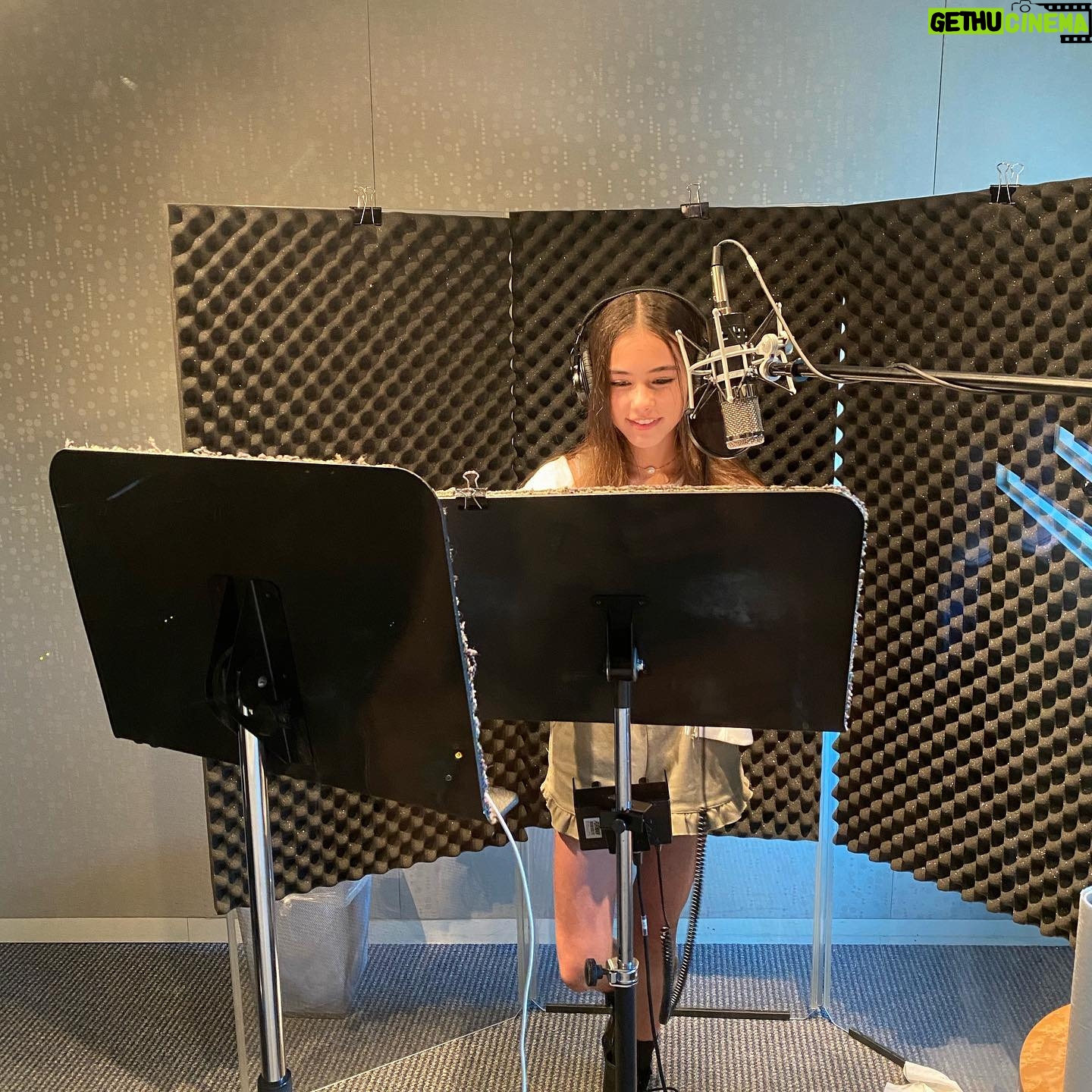 Lumi Pollack - 3.5K Likes - Can’t wait to share the new project I’m recording! 😁 #netflix #vo #animatedseries