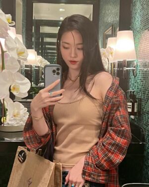 Luna Fujimoto Instagram - Few more weeks of filming and I need to leave this comfortable climate…

#losangeles #losangeleslife #rooftoprestaurant #ロサンゼルス旅行 #ロサンゼルスレストラン #ルーフトップ #自撮り #アクション女優 #女優