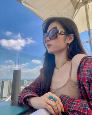Luna Fujimoto Instagram - Few more weeks of filming and I need to leave this comfortable climate…

#losangeles #losangeleslife #rooftoprestaurant #ロサンゼルス旅行 #ロサンゼルスレストラン #ルーフトップ #自撮り #アクション女優 #女優