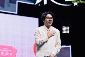 Lung Hor Instagram - This is what we call 好好說話

《#G8高峰會》線上版第一波預購優惠 正式開跑🔥
⚡12/5 23:59 前｜演後限時優惠
優惠下殺5折！只要 200 元（原價 399 元）
點擊 @str_network 主頁連結立即下單

#G8高峰會 @str_network 
#臺北喜劇節 @tpcomedyfestival
📸 Photo by 桑道仁 @kubrickfanssang、林軒朗 @hsuanlanglin、翁佳如 @weng0826