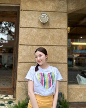 Lương Thanh Instagram - Chỉ cần bạn thấy vui vẻ 
Thì lưạ chọn nào cũng đúng đắn cả 💜
#TaHạnhPhúc 
#Elise