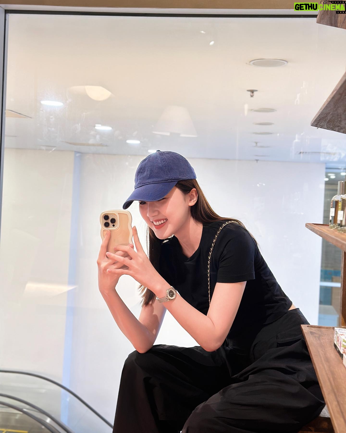 Lương Thanh - 890 Likes - 📸