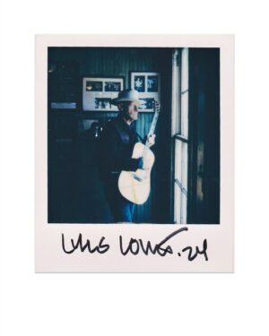 Lyle Lovett Instagram - Legendary musician and actor Lyle Lovett wears his own personal Pure Open Road in Alabaster. Shot on location at the iconic @gruenehall in Gruene, Texas, where Lovett played some of his earliest gigs as a musician. 
 
Over a career that spans more than four decades, @lyle_lovett solidified his status as one of country music’s most iconic and iconoclastic voices, crafting songs that defy categorization, borrowing from jazz, gospel, Texas swing, and the blues to create a hybrid sound that’s all his own. A born-and-bred Texan who grew up outside Houston in the town of Klein, Lovett combines a veneration for tradition with a healthy sense of irreverence, as witnessed by his playful and often mischievous lyrics. It all comes from an authentic place, he says: “I write about things that feel real to me, things that really happened, things I really see. I don’t have to write songs. I just have to write them down.”
 
Those songs have taken Lovett from the Grammys to Hollywood, including memorable turns in four Robert Altman films. While he’s been known to wear a Prada suit with his Stetson and custom-made cowboy boots, he’s also a longtime rancher and rider (with the scars to prove it) and remains a true Texas gentleman to his core, with an ever-expanding personal collection of Stetson Open Roads. His first was inherited from his grandfather in 1979. His most recent? The Limited Edition 20X in Butterscotch that he picked up just last fall. “My grandfather always wore an Open Road to church,” Lovett says. “So to me, the Open Road was always the dress version of a cowboy hat. It has a cattleman’s crease in the crown and a conservative brim, so you’re not showing off.” 
 
#OpenRoadCharacterDriven
#ItsAStetson

📷: @stevenvisneauphotography