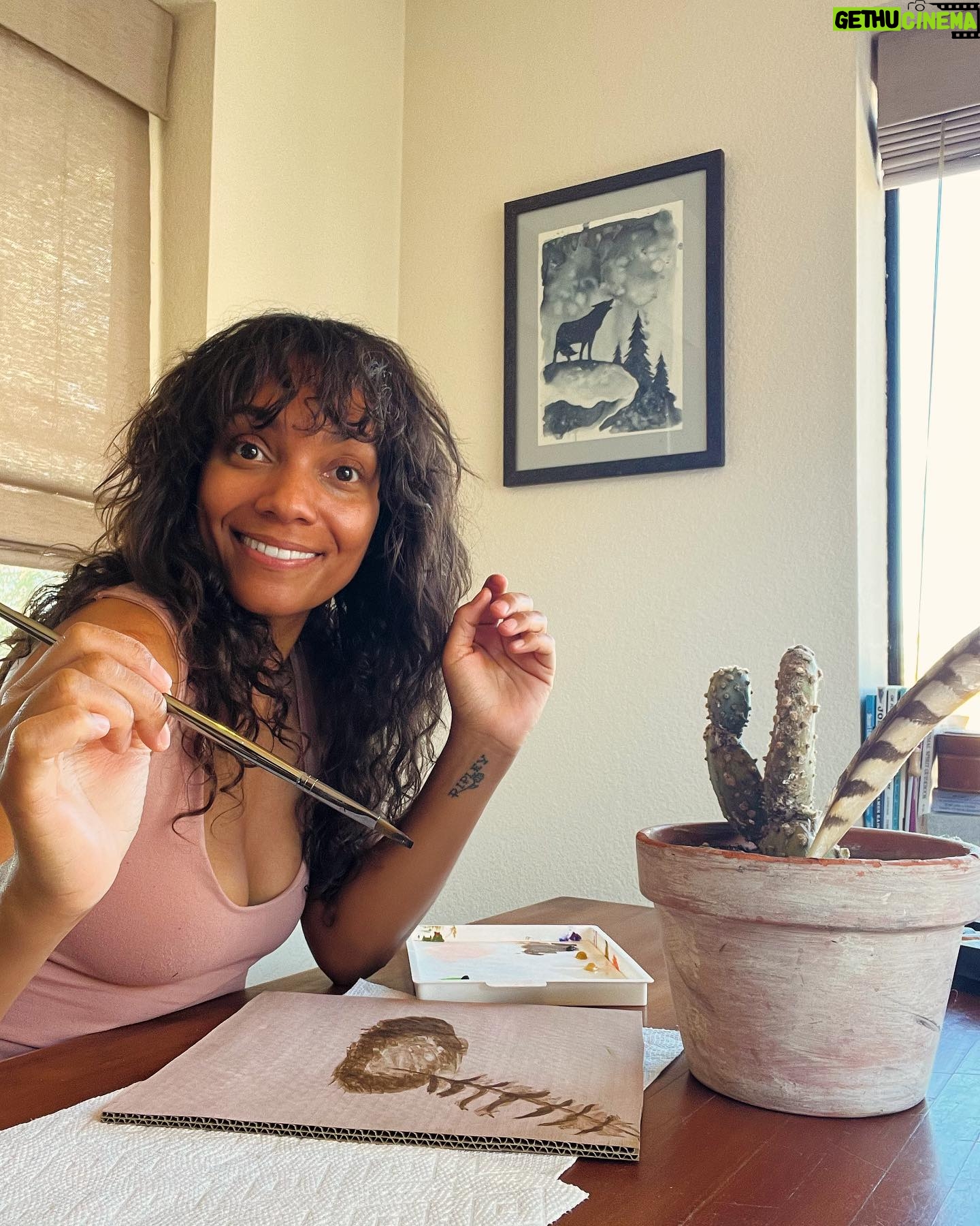Lyndie Greenwood - 3 Likes - Thank you for the birthday love and wishes!!
I spent the day doing silly things that make me happy. Don’t underestimate the power of silliness!! It is medicine.
1) wrote a song
2) made sun tea from Desert Willow flowers
3) did some painting
4) ate some delicious food
5) ate more delicious food w my pal @aelaineo
6) I don’t know how to paint, but 41 year old me doesn’t care a lick
7) danced in my birthday suit
Love y’all. Xox
#birthday #junebaby #gemini #birthdaysuit