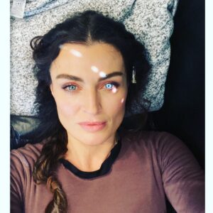 Lyne Renee Instagram - It’s HERE!! Season 3 @motherlandtv NOW STREAMING @hulu!! The wait is OVER! I’m all cosy and ready to watch! Are YOU?? For those who wondered… In this pic you can see what happens with my eye Colour when light/sun hits it. So mostly no special effects there 🌸🙌🏻✨#motherlandtv #generalalder #premiere #hulu #return #love #whattowatch #streaming #now