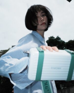 Lynn Lim Instagram - Minty adventure with @rimowa 

Featuring the new essential colours- personal crossbody in mint.

@absolutemana #RIMOWAMY #RIMOWAESSENTIAL