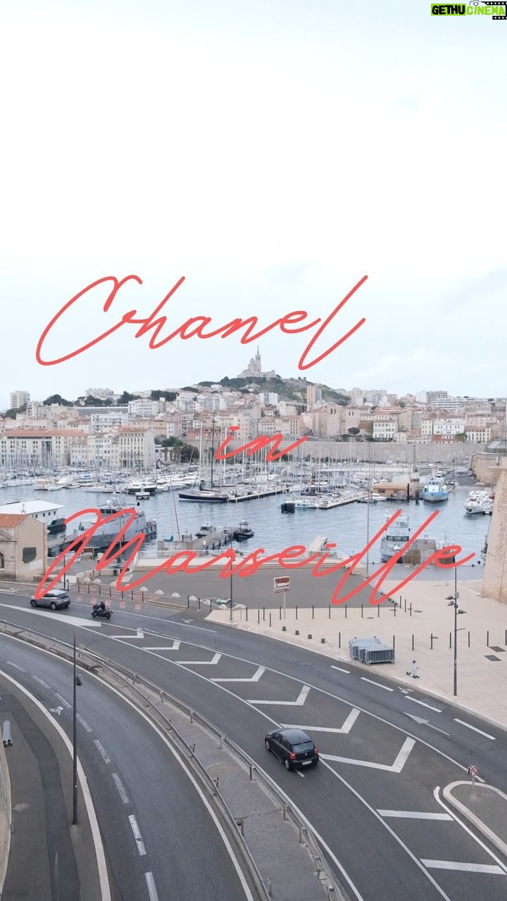 Lynn Lim - 3 Likes - My little diary of what I did in Marseille with @chanelofficial
From le 19M exhibition to seeing part of Gabrielle Chanel’s wardrobe, embroidering my own napkin at Sarah Espeute, stepping into the dream- La Cité radieuse for Chanel Cruise 24/25 Show, reading tarot cards and pondering about life under the sun, playing pétanque for the first time, and not forgetting my new fur friends in our chateau. Their favourite food is barley straw, I was told.
Thank you for taking me along for this amazing expedition @chanelofficial ✈️🌊✨
#CHANELCruise #CHANELShow