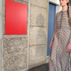 Lynn Lim Instagram - Diverse shapes and vibrant colours, rich and intricate. Just like the dynamic spirit of Marseille.

@chanelofficial #CHANELCruise #CHANELShow