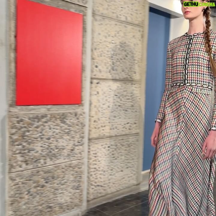 Lynn Lim - 3 Likes - Diverse shapes and vibrant colours, rich and intricate. Just like the dynamic spirit of Marseille.
@chanelofficial #CHANELCruise #CHANELShow