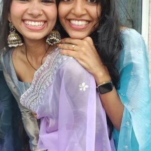 M.M. Manasi Instagram - Show day transition ✨❤️ #sistergoals #sareelovers