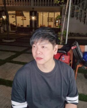 MC Calaquian Instagram - Oo inedit ko so may problema? Wala! kasi ang mukha ko ang may problema 🤣🤣🤣 Salamat @reyshier