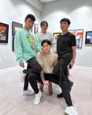 MC Calaquian Instagram - Sige kayo na mauna sa akin ang huling halakhak 🤣🤣🤣 wow kegaganda namin!