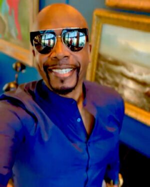 MC Hammer Instagram - Getting ready for the Summer 👑
