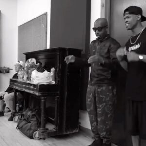MC Hammer Instagram - Discussing the groove and hit points with Phil.I found 5 points to merge with ..the first I described with my hands at the beginning ..the 2nd was me moving with the strings ..the 3rd was rocking with the groove and the 4th was catching the claps up top ..the 5th was to walk it. 👑🔥🕺🏾