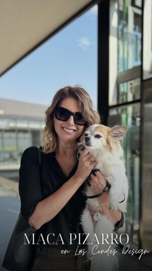 Macarena Pizarro Instagram - ¡El otro día recibimos una maravillosa visita!

@macapizarrotv y su perrito visitaron Las Condes Design y eligieron sus 3 imperdibles para el hogar 🏡🐾🐾

¡Acompáñalos en su recorrido! 

- Sillones (@area.design )
- Iluminación (@tienda_insular )
- Cuadros (@galeria_artemarco ) 

¡Te esperamos en av. Las Condes 9765 junto a tu mejor amigo!

#petfriendly #lascondesdesign #decoracion #interiorismo