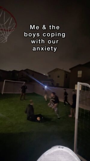 Mackenzie Sol Instagram - if u wanna date a dude with anxiety this is how it be 😂 #reels #explore #explorepage #omg #boys #friends #love #bruh