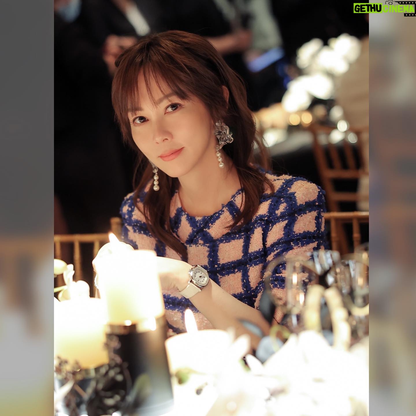 Macy Chan - 417 Likes - Scented flowers and candles.
Lovely dinner with lovely friends.
Thanks @guerlain for the invitation.