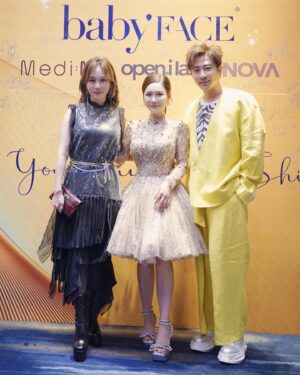 Macy Chan Instagram - Congratulations! 8th Anniversary!
繼續讓大家變美美的！

@medime.hk @babyface0hk @fanyuanyuan_vivian @ericsuen @cha_siuyan @rebecca_zhu @kayeepo #陳美詩