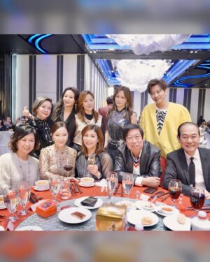 Macy Chan Instagram - Congratulations! 8th Anniversary!
繼續讓大家變美美的！

@medime.hk @babyface0hk @fanyuanyuan_vivian @ericsuen @cha_siuyan @rebecca_zhu @kayeepo #陳美詩