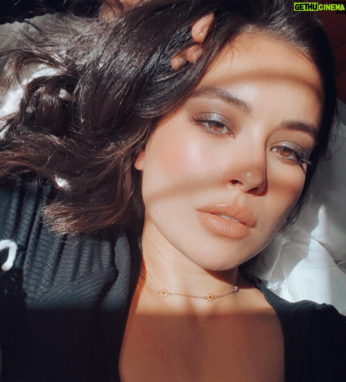 Madalyn Horcher - 1.5K Likes - When I wak’d
I cried to dream again