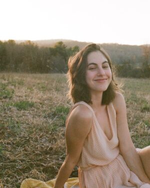 Madeline Weinstein Instagram - Photos by @ellpenn . If you’re in the NYC area and want some beautiful film portraits, check out her work!