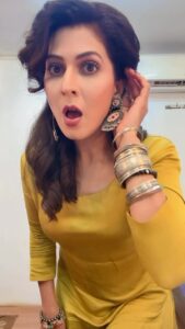 Actress Madhavi Nimkar HD Instagram Photos and Wallpapers August 2024