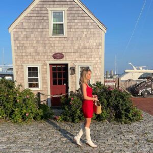 Madison Thompson Instagram - happy 4th! 🦞🤍🐳