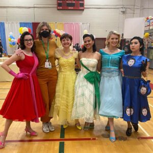 Madison Thompson Instagram - so wait... girls can drive?

all episodes of @riseofthepinkladies are now streaming! so proud of my grease family 💝