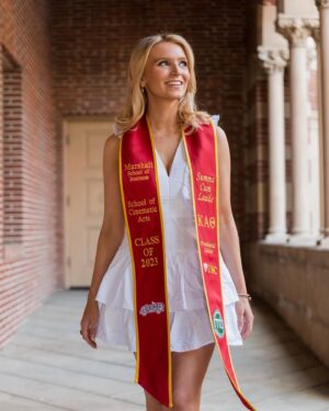 Madison Thompson Instagram - Thank you @uscedu for an incredible 3 1/2 years and a whirlwind college experience! Forever grateful to the faculty, administration, organizations, beautiful friends, mentors, and my incredible family who all supported me both inside and outside of the classroom to make this possible. Ily USC ❤️