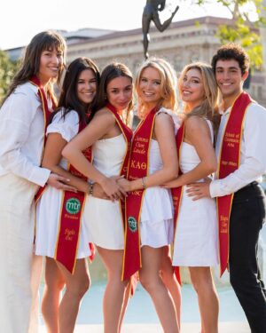 Madison Thompson Instagram - Thank you @uscedu for an incredible 3 1/2 years and a whirlwind college experience! Forever grateful to the faculty, administration, organizations, beautiful friends, mentors, and my incredible family who all supported me both inside and outside of the classroom to make this possible. Ily USC ❤️