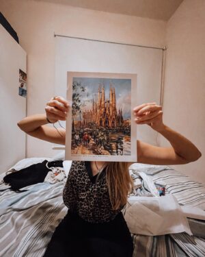 Mafalda Aragão Instagram - Postcardz from Barcelonz 
O Goku chateou-se comigo 🥺

.
.
.
#visitbarcelona #barcelona #spain #sisepuede #travel #travelphotography #birthday #vacation #goku