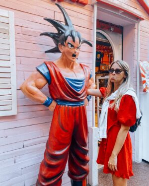Mafalda Aragão Instagram - Postcardz from Barcelonz 
O Goku chateou-se comigo 🥺

.
.
.
#visitbarcelona #barcelona #spain #sisepuede #travel #travelphotography #birthday #vacation #goku