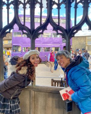 Mafalda Tavares Instagram - Harry Potter Studios 💜 Parte 2/3
“São as nossas escolhas que revelam quem realmente somos, muito mais do que as nossas habilidades” quem diz esta frase no filme Harry Potter e a Câmara Secreta?

#harrypotter #harrypotterfan #harrypotterworld #harrypotterstudios #harrypotterstudiotour #harrypotterstudioslondon #harrypotterstudiotourlondon #warnerbros #warnerbrosstudios #london #londres #londonactivities