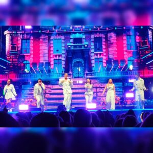 Magalie Vaé Instagram - Retour sur une très belle soirée

Partager ce concert avec ma fille a été très émouvant ...
Et bien-sûr cela m'a rappelé énormément de souvenirs ...

Bravo à cette nouvelle promo Starac pour ce très beau concert ! 

#staracademy #concert #staracademy11 #tours #souvenirs #emotion #mereetfille