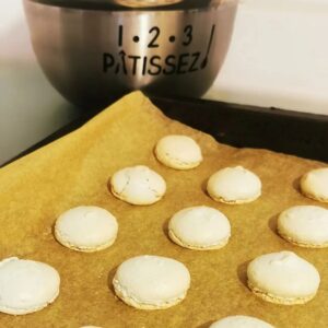 Magalie Vaé Instagram - Après-midi minis Macarons nutella/mascarpone

#patisserie #macarons #weekend #gourmandises #goûter