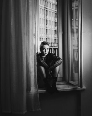 Magdalena Koleśnik Instagram - @weronika_lawniczak 
@zwierciadlo_miesiecznik 
@gosiabaczynska_official  Make up @kopabadunkadunk