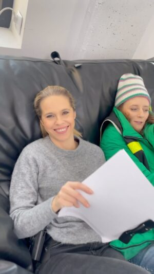 Magdalena Margulewicz Instagram - Ostatni dzień zdjęciowy ten cudnej ekipy w 2023 roku! Życzymy wszystkim takiej radości i uśmiechu w 2024!